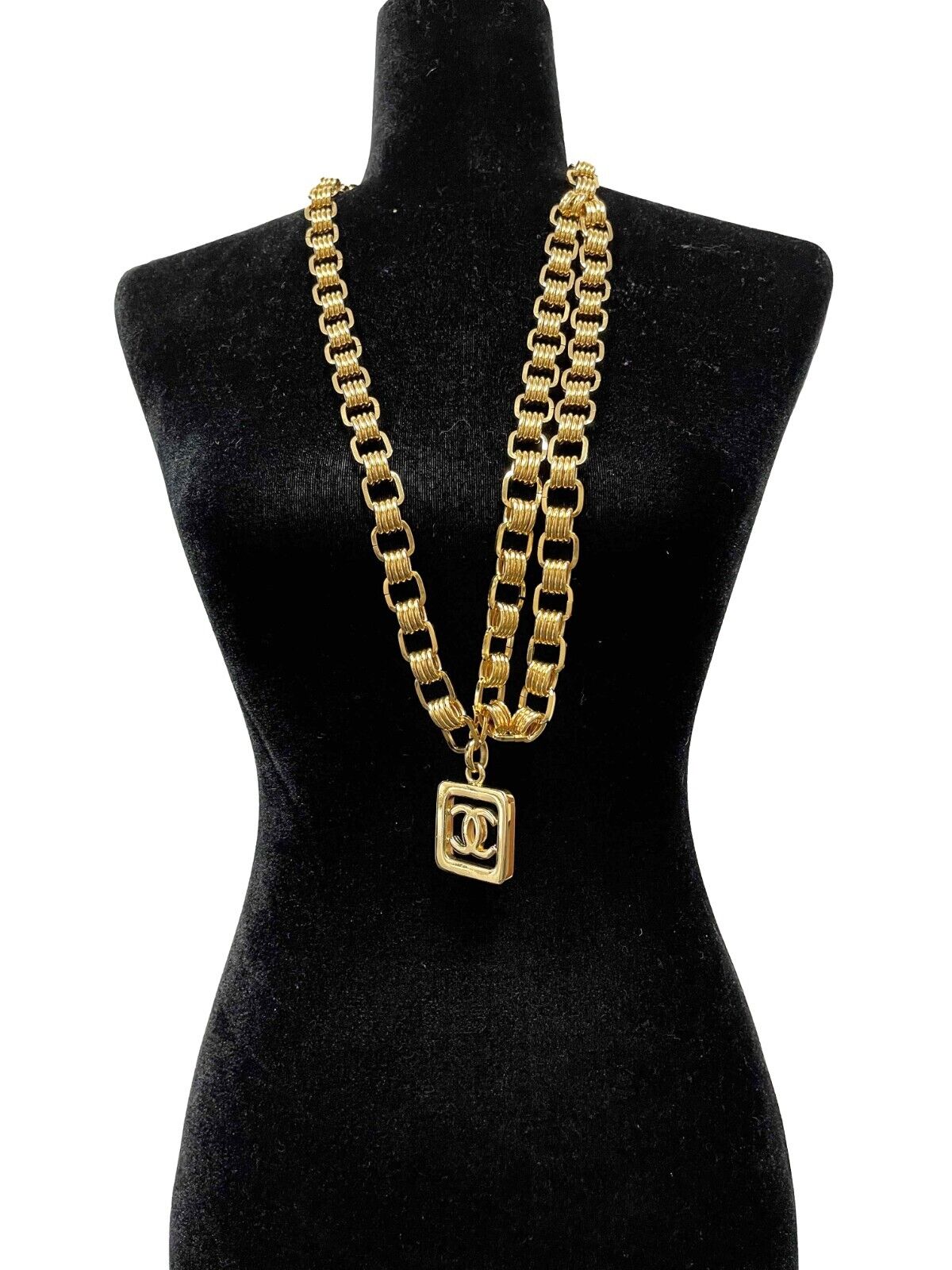 Chanel Vintage Gold Chain Belt CC Square Charm Excellent 36