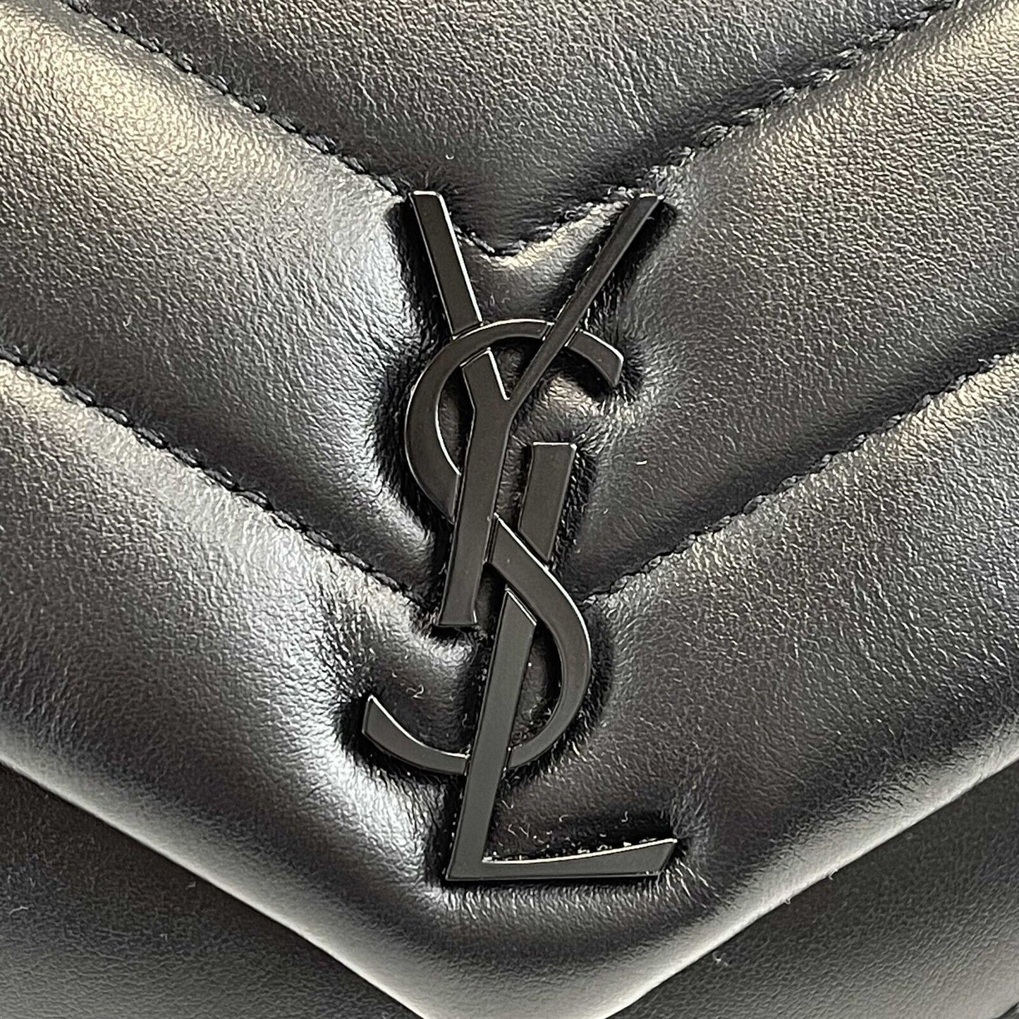 Saint Laurent - Calfskin Y Black Quilted Monogram Toy Loulou Crossbody