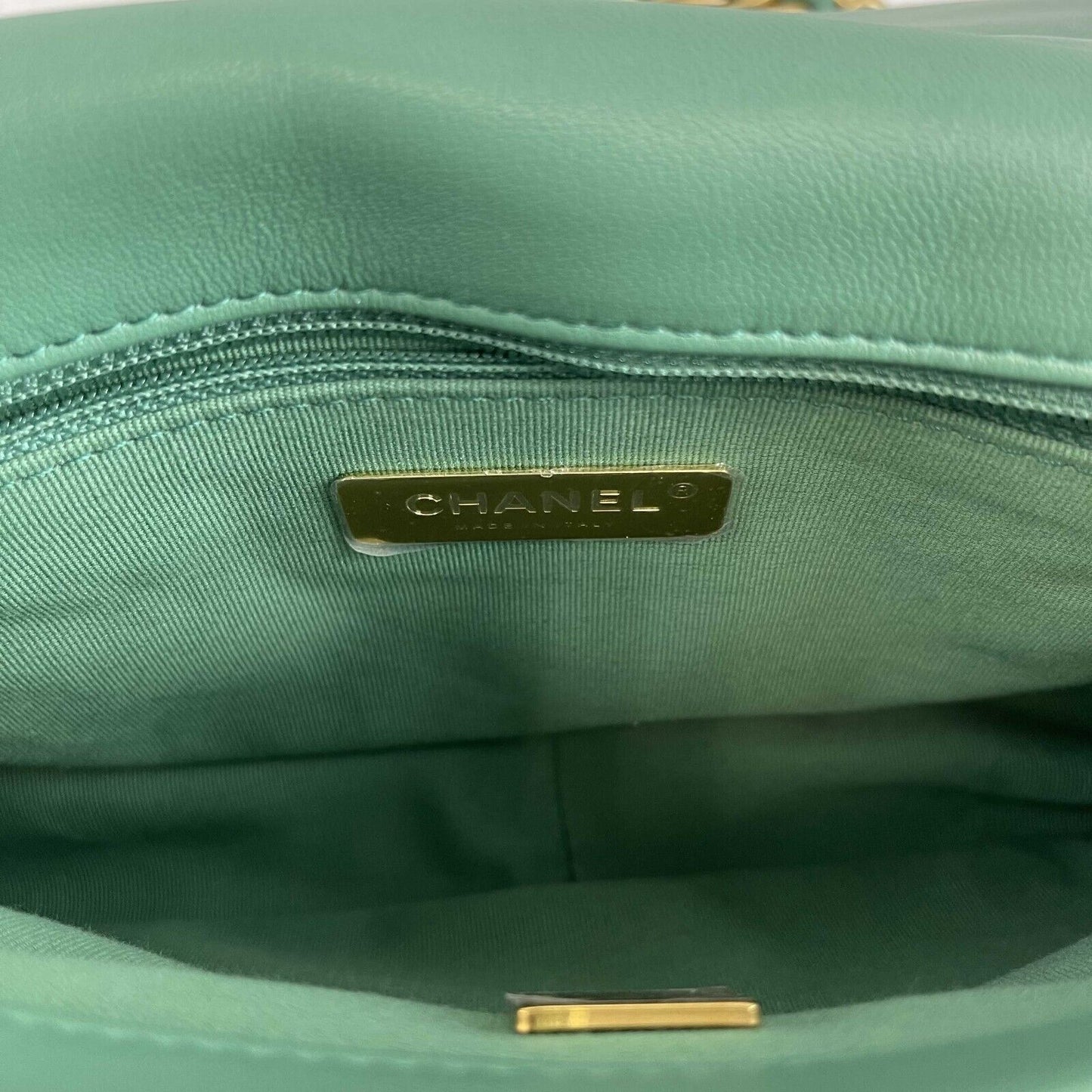 Chanel 19 Green Flap Bag Medium CC Shoulder Crossbody Bag