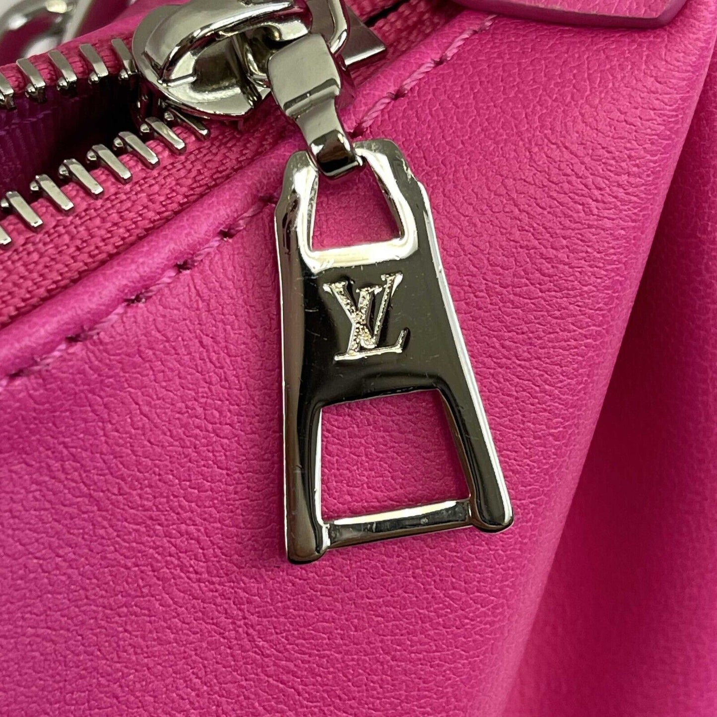 Louis Vuitton - NEW Over the Moon Monogram Rose Miami Pink Shoulder Chain Strap