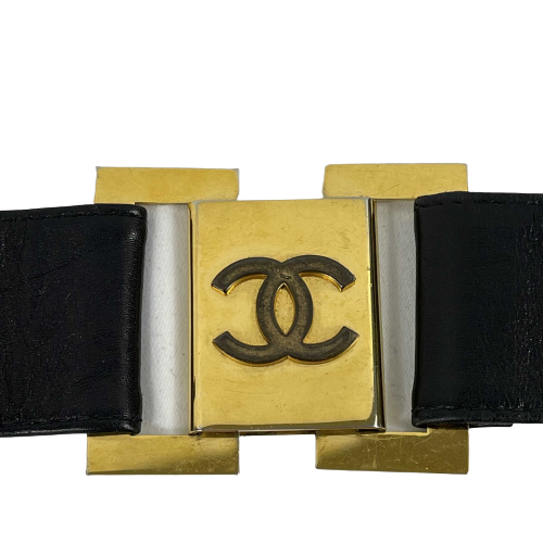 CHANEL - Vintage 1980's Black Leather and Gold Buckle CC Link Belt - 75 / 30