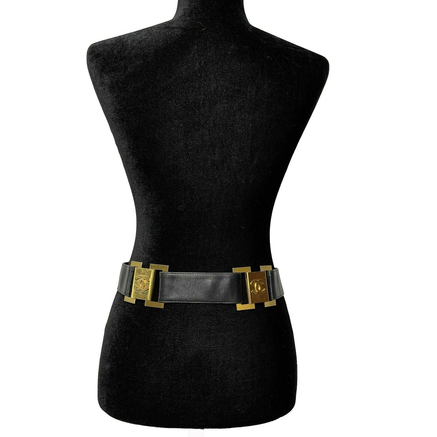 CHANEL - Vintage 1980's Black Leather and Gold Buckle CC Link Belt - 75 / 30